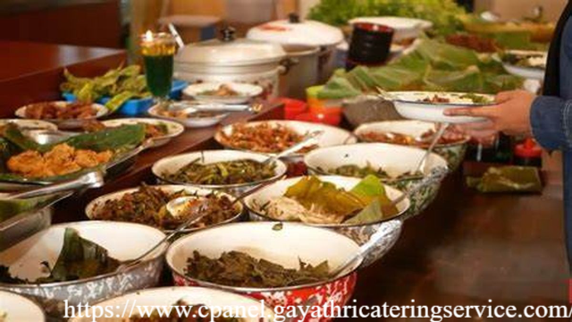 Makan Prasmanan Enak di Bandung